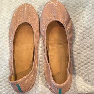 TIEKS BLUSH PATENT - size 11